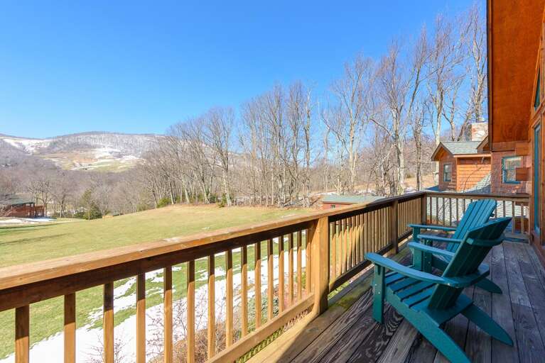 Private Deck for Upstairs King bedroom Private Deck for Upstairs King bedroom
