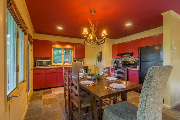 Eat-In Kitchen and Dining