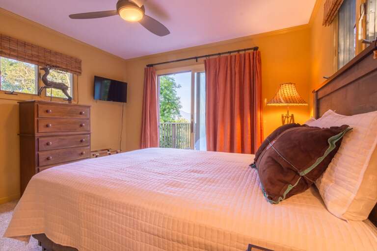 Upstairs Queen Bedroom Suite with HDTV