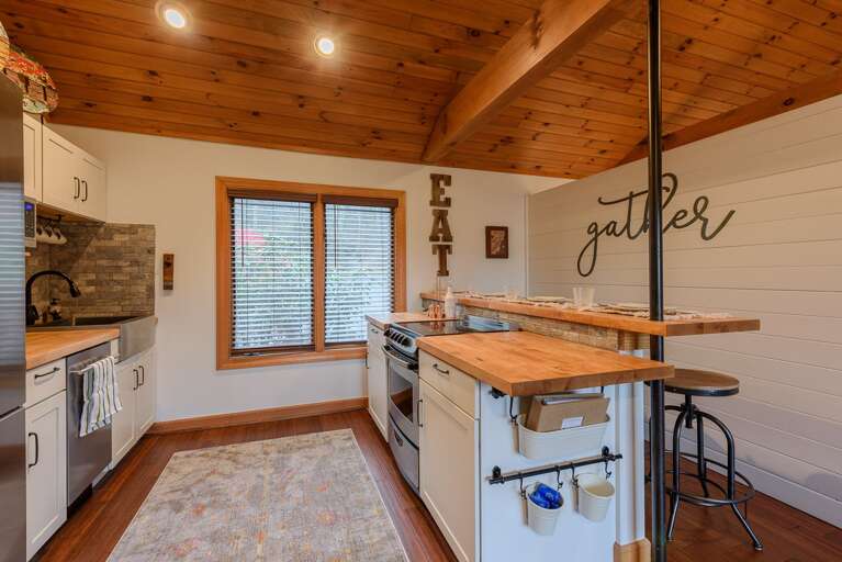 Newly Remodeled Kitchen