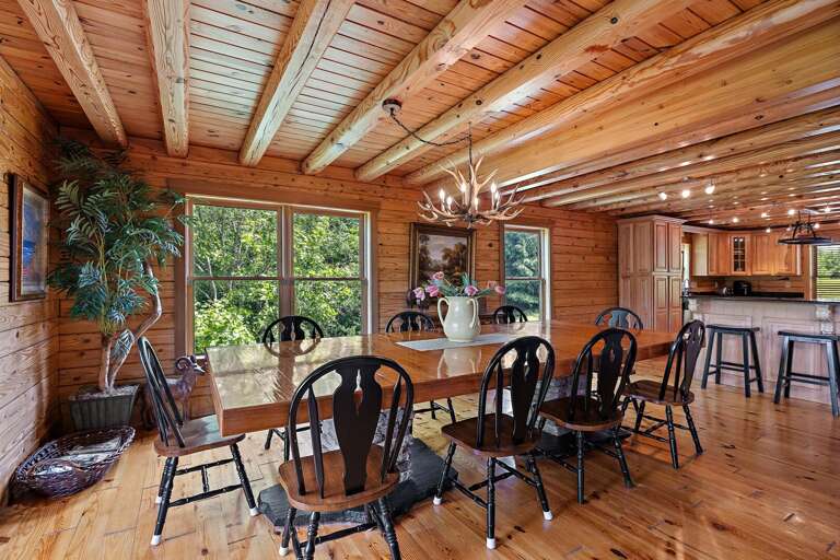 Large Dining Area, Seats 10 at Main Table, 4 at the Bar