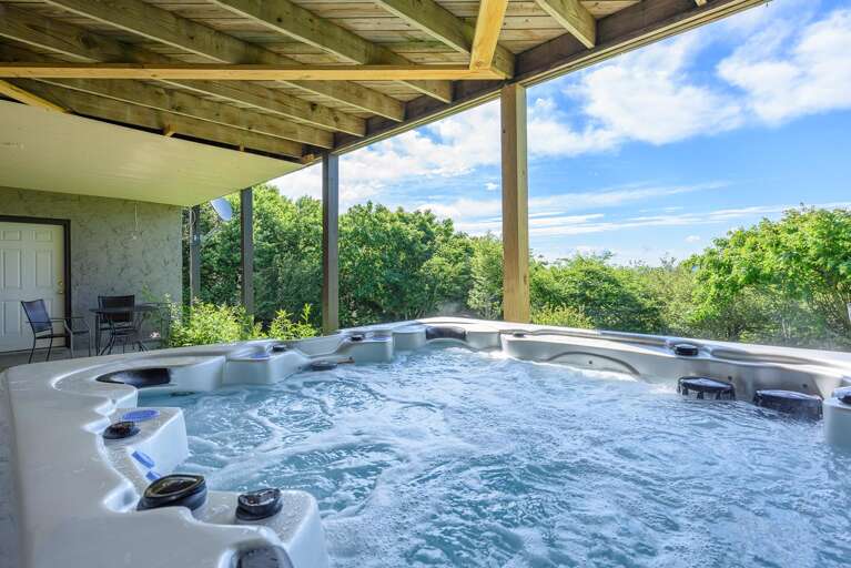 Hot Tub on lower deck