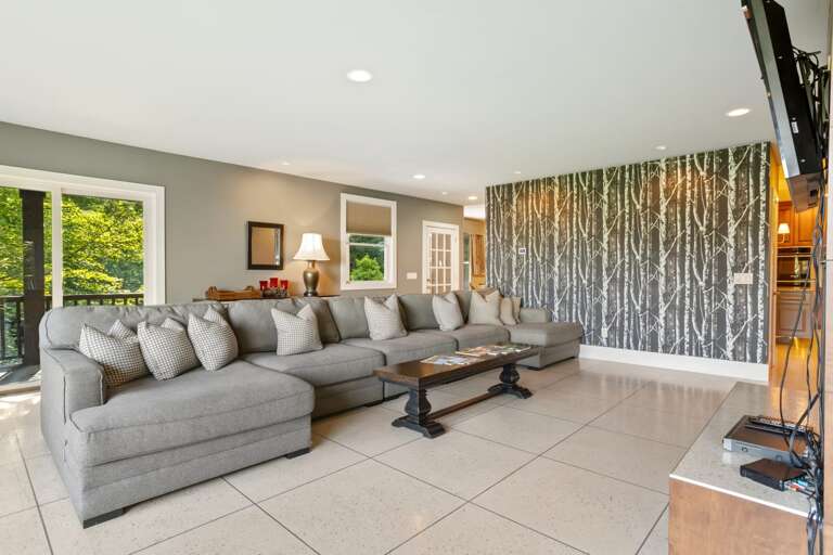 Large Sectional for Plenty of Seating in the Living Room Large Sectional for Plenty of Seating in the Living Room