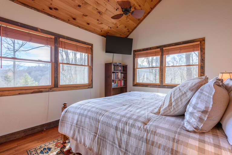 Second Bedroom with King Bed and HDTV Second Bedroom with King Bed and HDTV