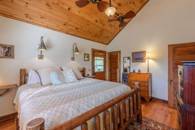 King Master Suite with Private Screened Porch and Ensuite Full Bathroom King Master Suite with Private Screened Porch and Ensuite Full Bathroom