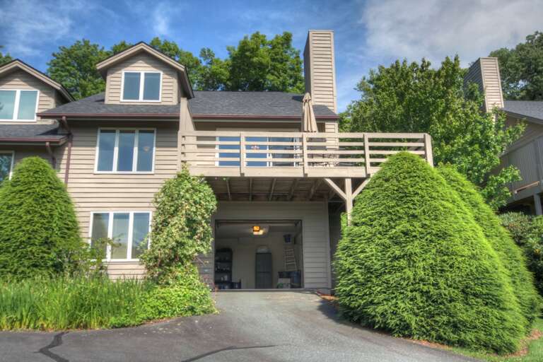 One-Car Garage for Guests