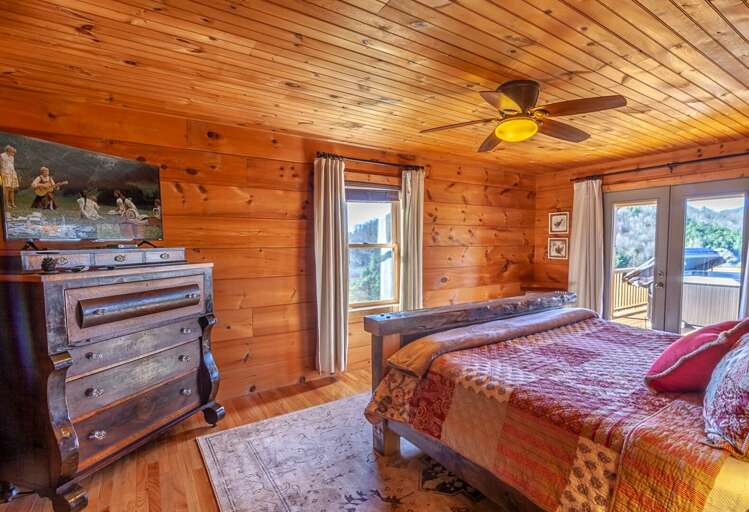 King Master Suite with HDTV, Glass Doors onto Rear Deck which showcase Mountain Views!