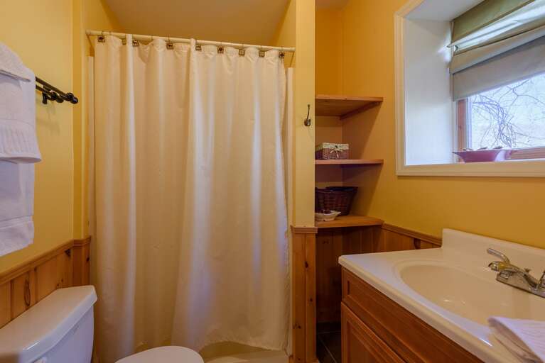 Downstairs Ensuite Full Bathroom with Shower