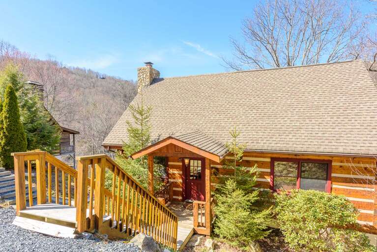 Front Exterior of Lakeside at Hawksnest, Stairs down to Front Entry