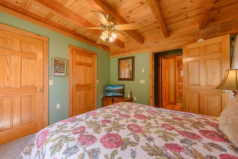 Queen Bedroom on Main Level with HDTV and adjacent Full Bathroom