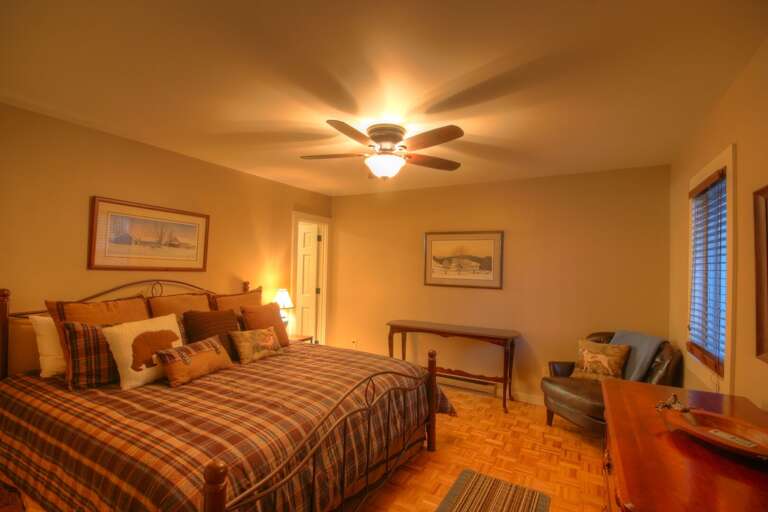 Majestic Mountain Haus Second King Master Suite on Lower Level