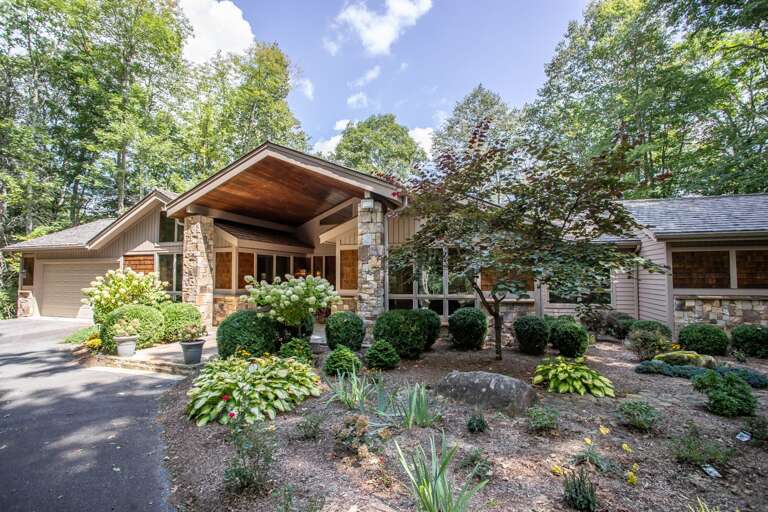 Misty Mountain Manor