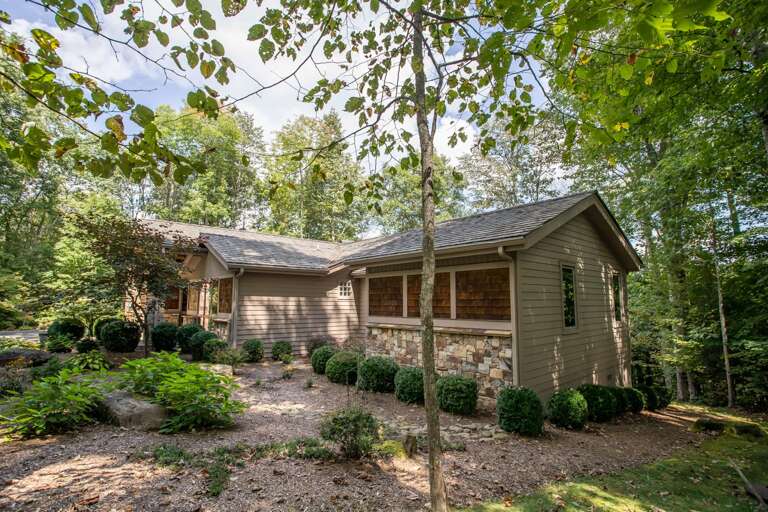 Misty Mountain Manor Landscape