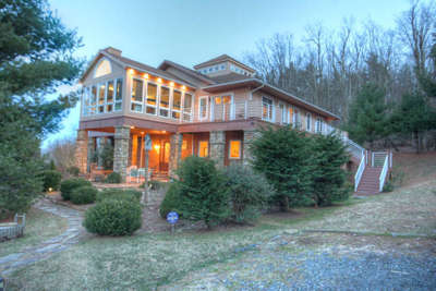 Blue Ridge Mountain lodge rental near Boone with 7 bedrooms this pet friendly home sleeps 30