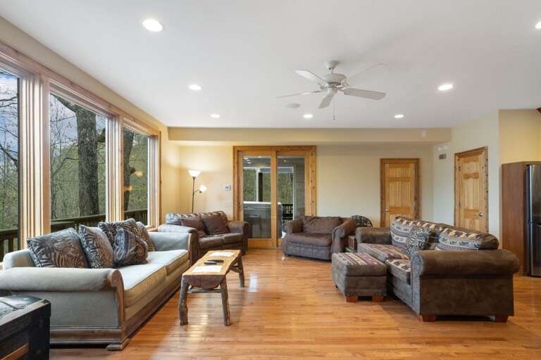 Oversized Comfy Sofas in the Spacious Family Room