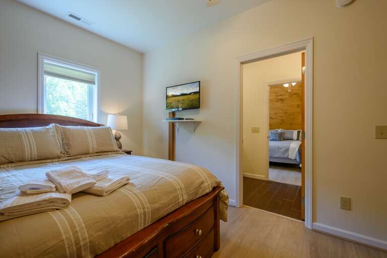 4th Upstairs Bedroom with Shared Bathroom, TV 4th Upstairs Bedroom with Shared Bathroom, TV