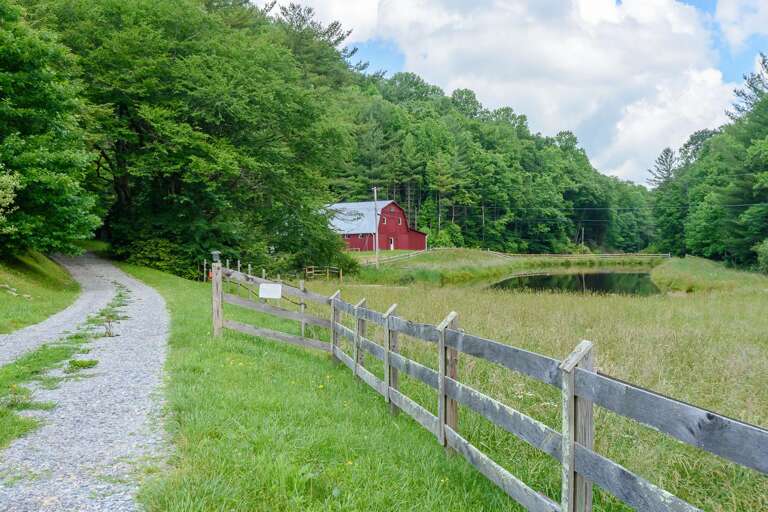 Red Barn at Tiffany's Estate Red Barn at Tiffany's Estate