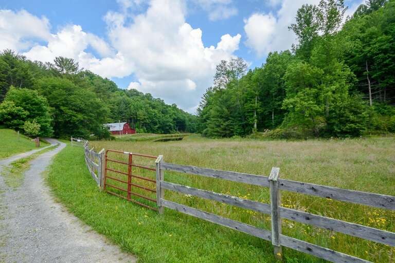 Red Barn at Tiffany's Estate in beautiful rural setting Red Barn at Tiffany's Estate in beautiful rural setting
