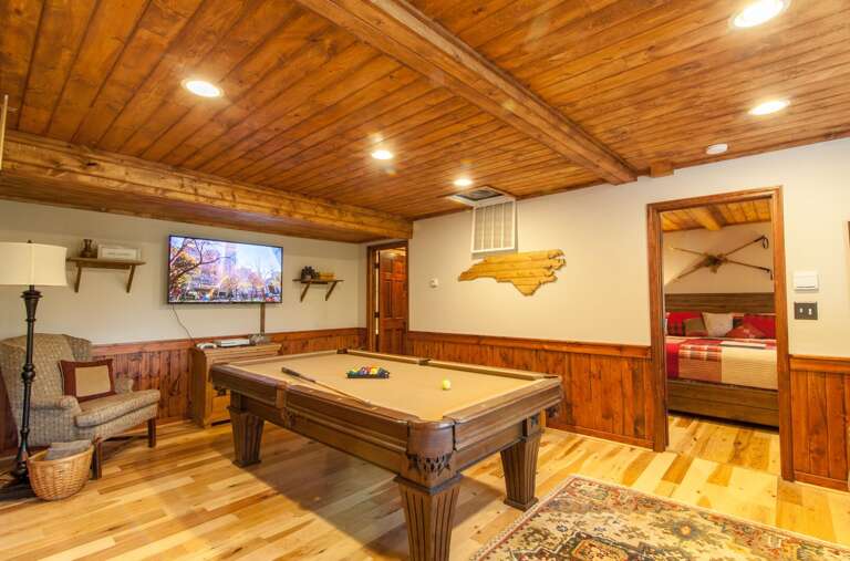 Game Room with Pool Table and large HDTV with xBox One Game Room with Pool Table and large HDTV with xBox One