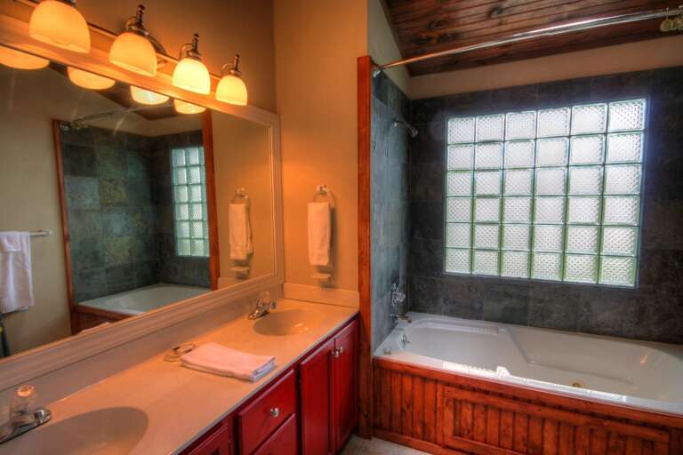 Jetted Tub and Double Vanity in the Full Bathroom Jetted Tub and Double Vanity in the Full Bathroom