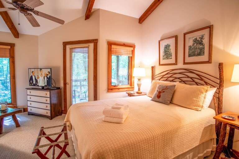 Queen Bedroom with TV and Deck Access