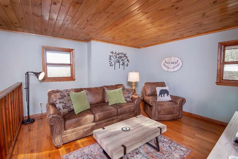 Loft Upstairs with Pullout Couch