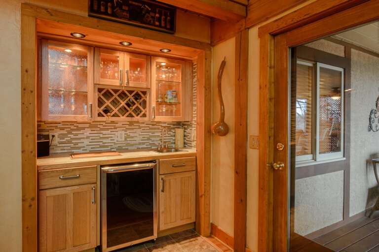 Wet Bar at Summit View