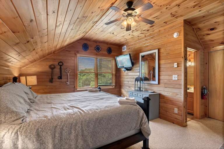 Master Loft Bedroom with TV and Full Bath, Open to the Loft Game Table and Futon