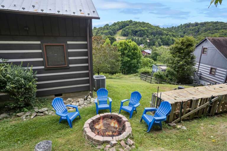 Outdoor Wood Burning Fire Pit