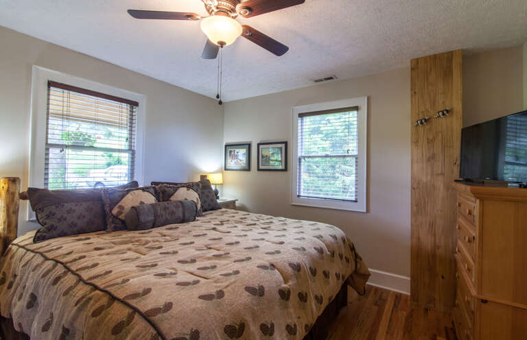 King Master Suite with HDTV on Main Level