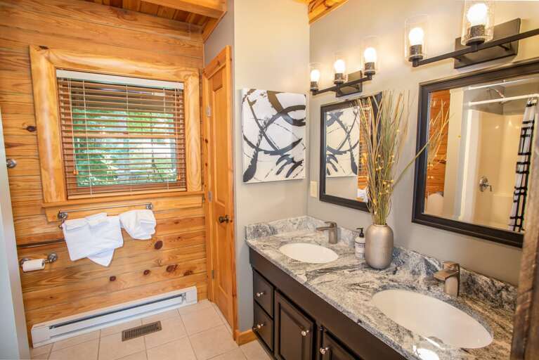 Ensuite Master Bathroom with Double Granite Vanity and Large Shower Ensuite Master Bathroom with Double Granite Vanity and Large Shower