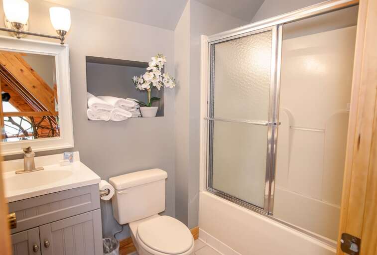 Full Bathroom Upstairs with Soaking Tub and Shower Combo Full Bathroom Upstairs with Soaking Tub and Shower Combo