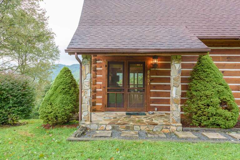 Square Log Exterior and Stone Accents are only some of the Character and Charm at Valle View Square Log Exterior and Stone Accents are only some of the Character and Charm at Valle View