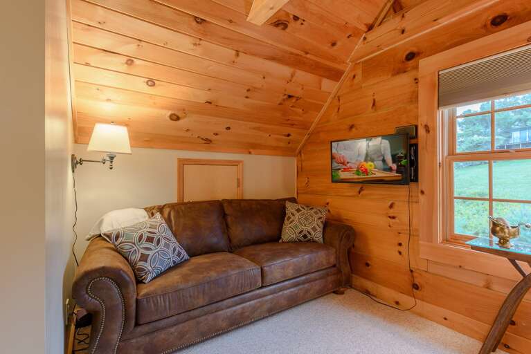 Upstairs Bedroom Suite has Nook with Queen Sleeper Sofa and HDTV Upstairs Bedroom Suite has Nook with Queen Sleeper Sofa and HDTV