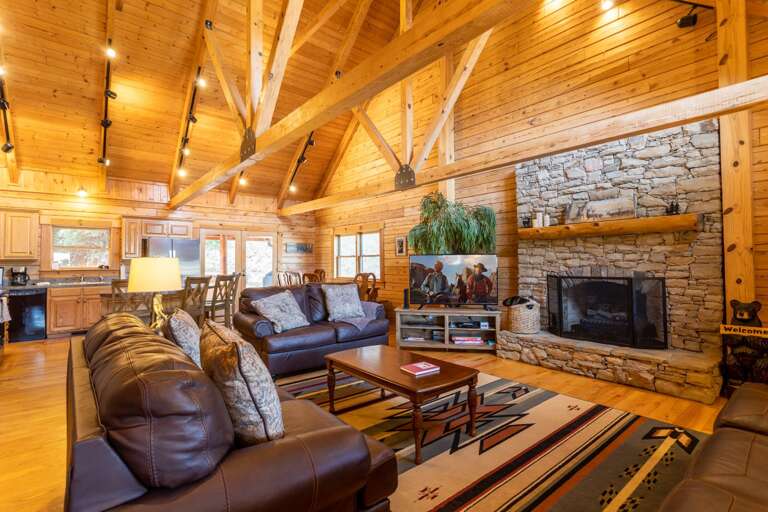 Leather Furniture Provides Ample Seating