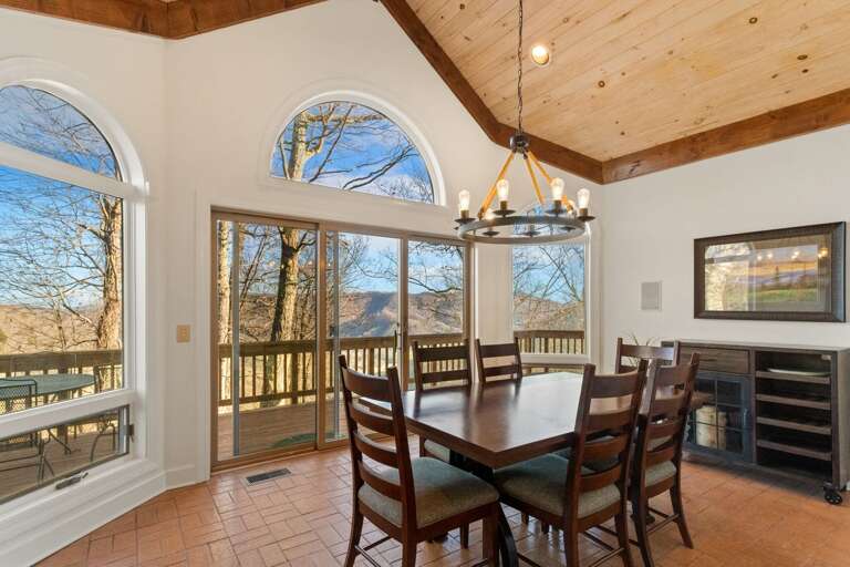 The Breakfast Nook offers Additional Seating or more Casual Dining