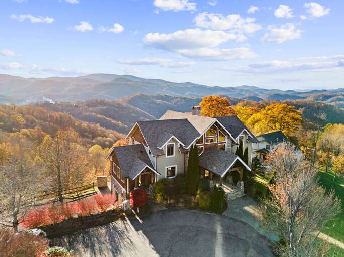 Amazing Views over the Mountains of Western North Carolina