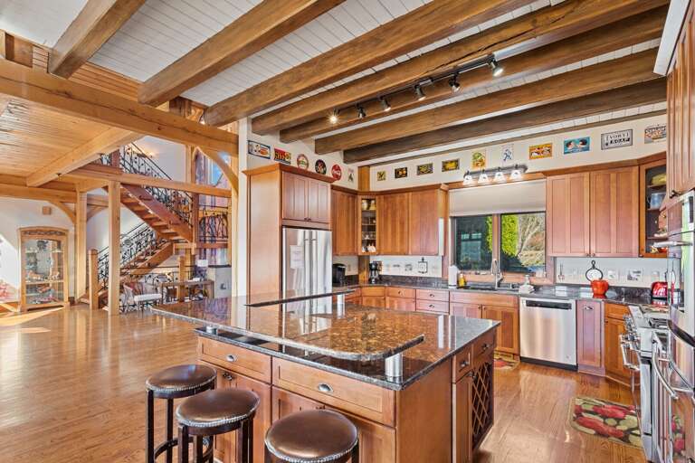 Open Concept Living Space Perfect for Large Groups Open Concept Living Space Perfect for Large Groups