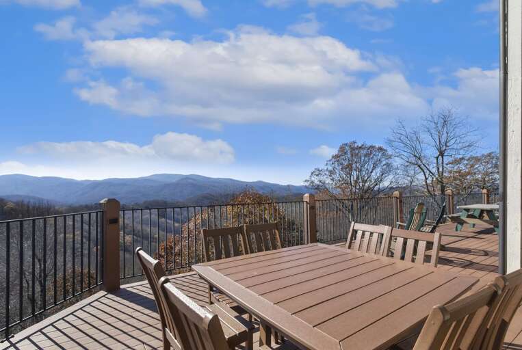Outdoor Dining for Eight on the Upper Deck Outdoor Dining for Eight on the Upper Deck