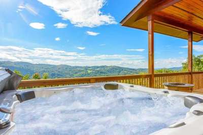 Beech Mountain vacation home rental ski vacation Sleeps 14 with 5 bedrooms and Hot Tub