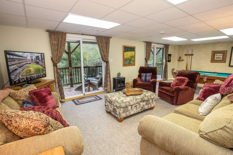 Lower Level Entertainment Room