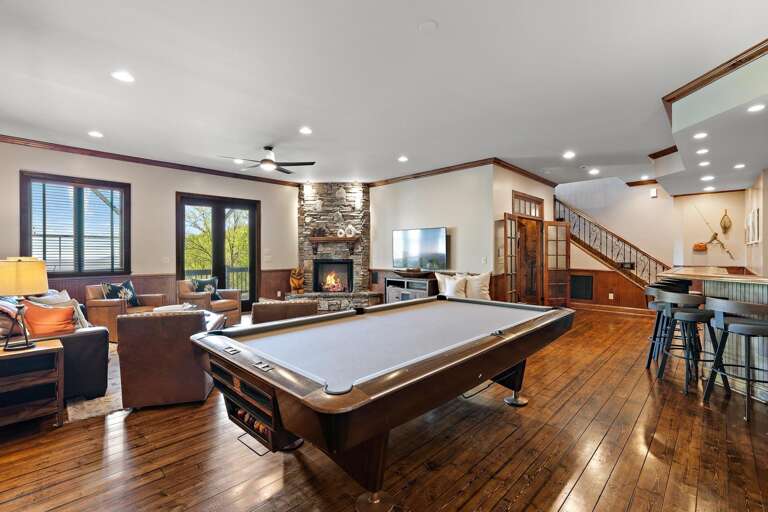 Pool Table, Wet Bar, and HDTV in the Den