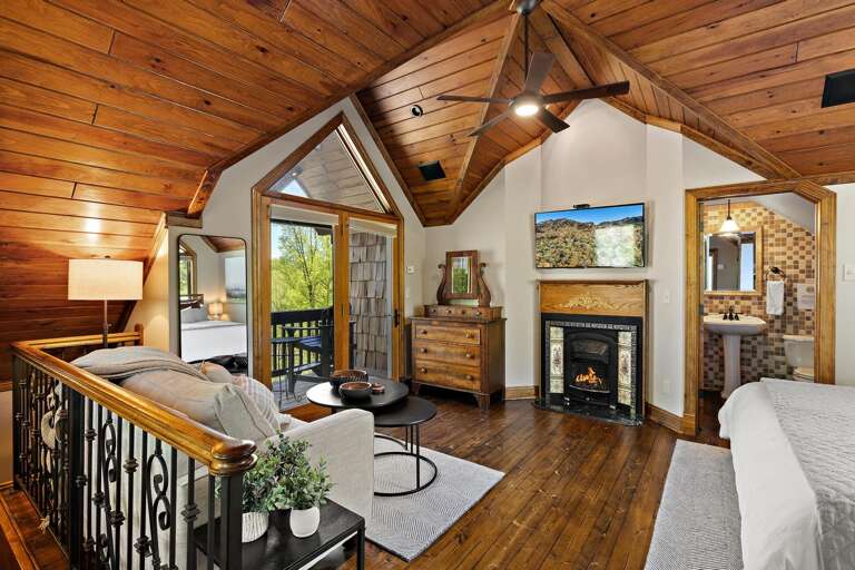 Private In-Law Suite above Garage with Fireplace and HD Smart . TV