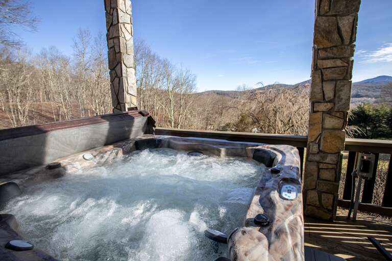 Hot Tub with a View! Hot Tub with a View!