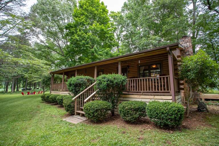 Your Mountain Vacation Awaits at Fir River Cabin!