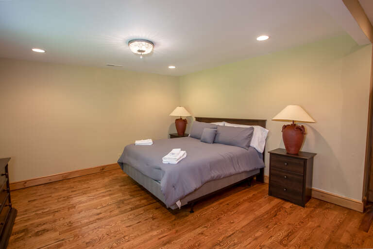 Main Level King Master Suite Main Level King Master Suite