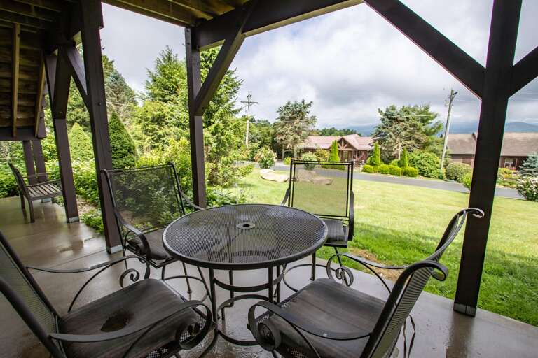 Outdoor DIning Table on the Rear Courtyard