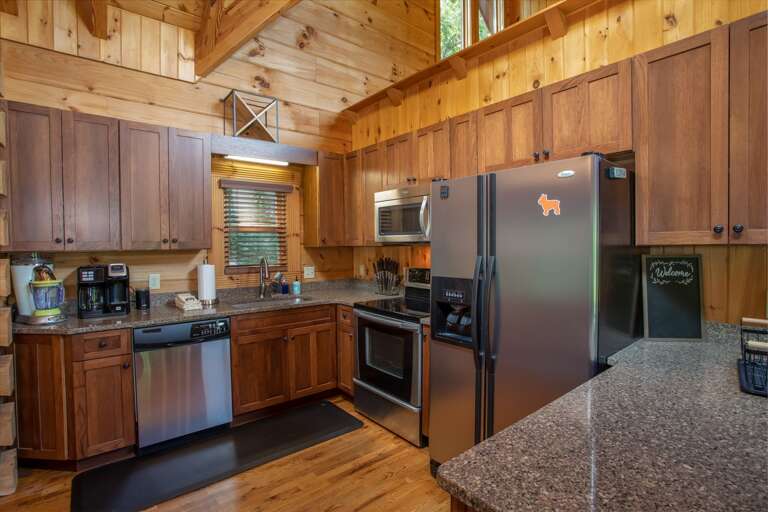 Spacious Kitchen with Modern Appliances Spacious Kitchen with Modern Appliances