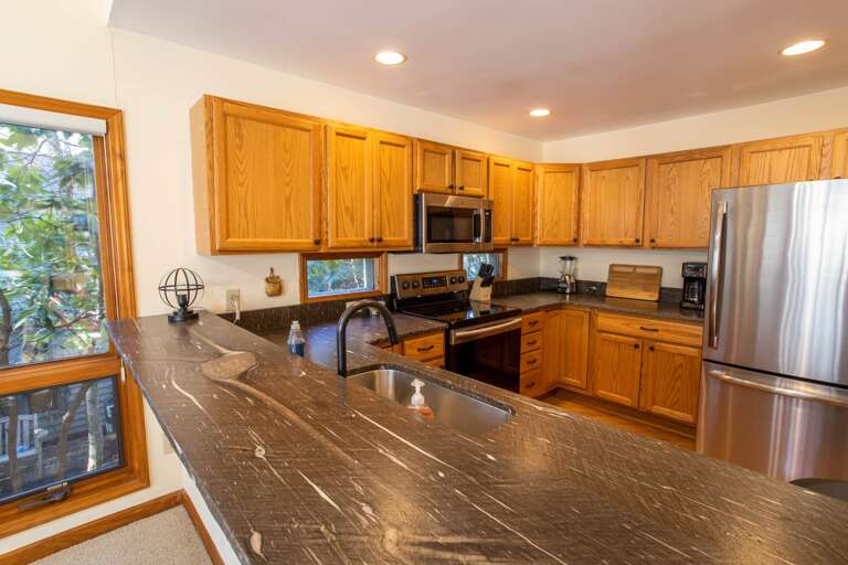 Updated Appliances in the Kitchen Updated Appliances in the Kitchen