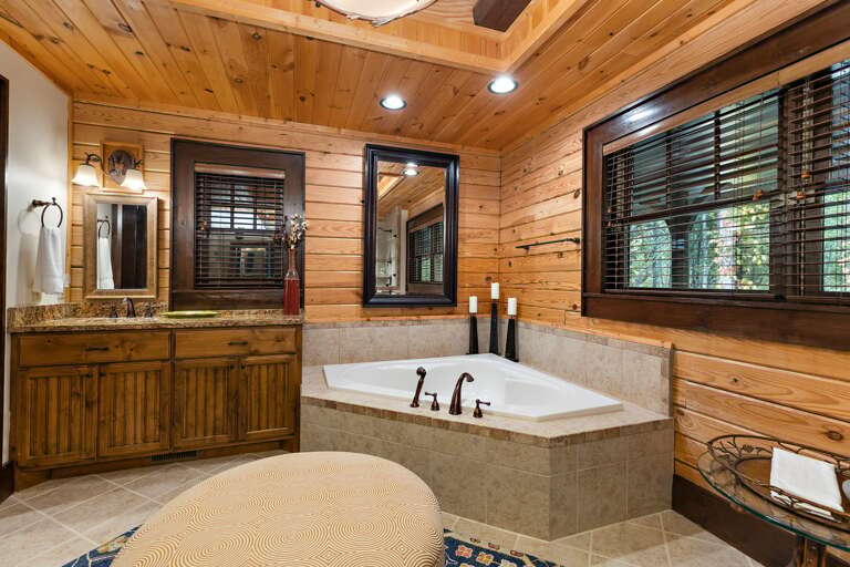 Soaking Tub in the Master Bathroom